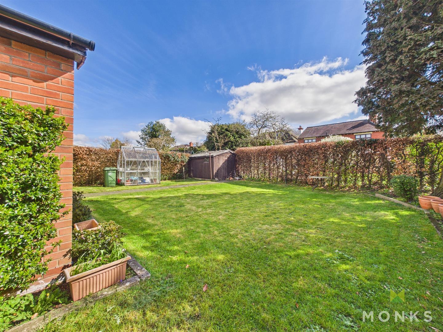 39 Roden Grove, Shrewsbury, SY4 5HJ For Sale